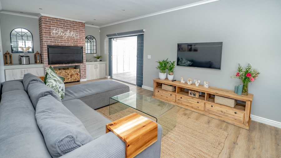 3 Bedroom Property for Sale in Brackenfell South Western Cape